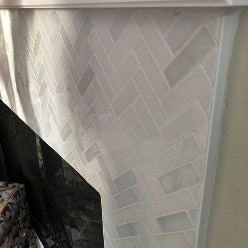 tiled kitchen backsplash
