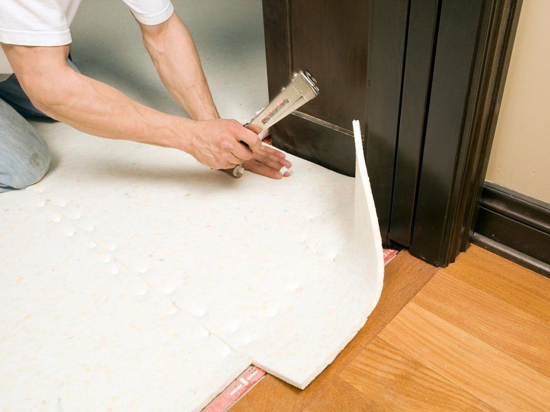 underlayment professional installation from Kenny's Custom Flooring Inc. in San Marcos, CA