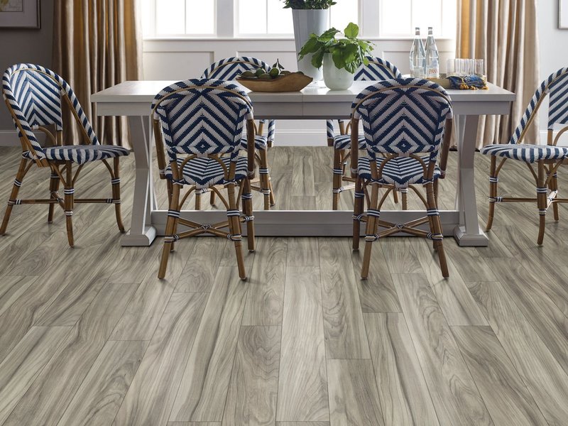 dining room with laminate flooring from Kenny's Custom Flooring Inc. in San Marcos, CA